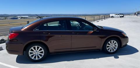 Chrysler 200 2013