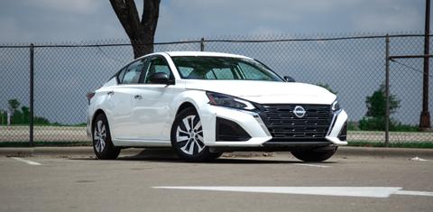Nissan Altima 2025