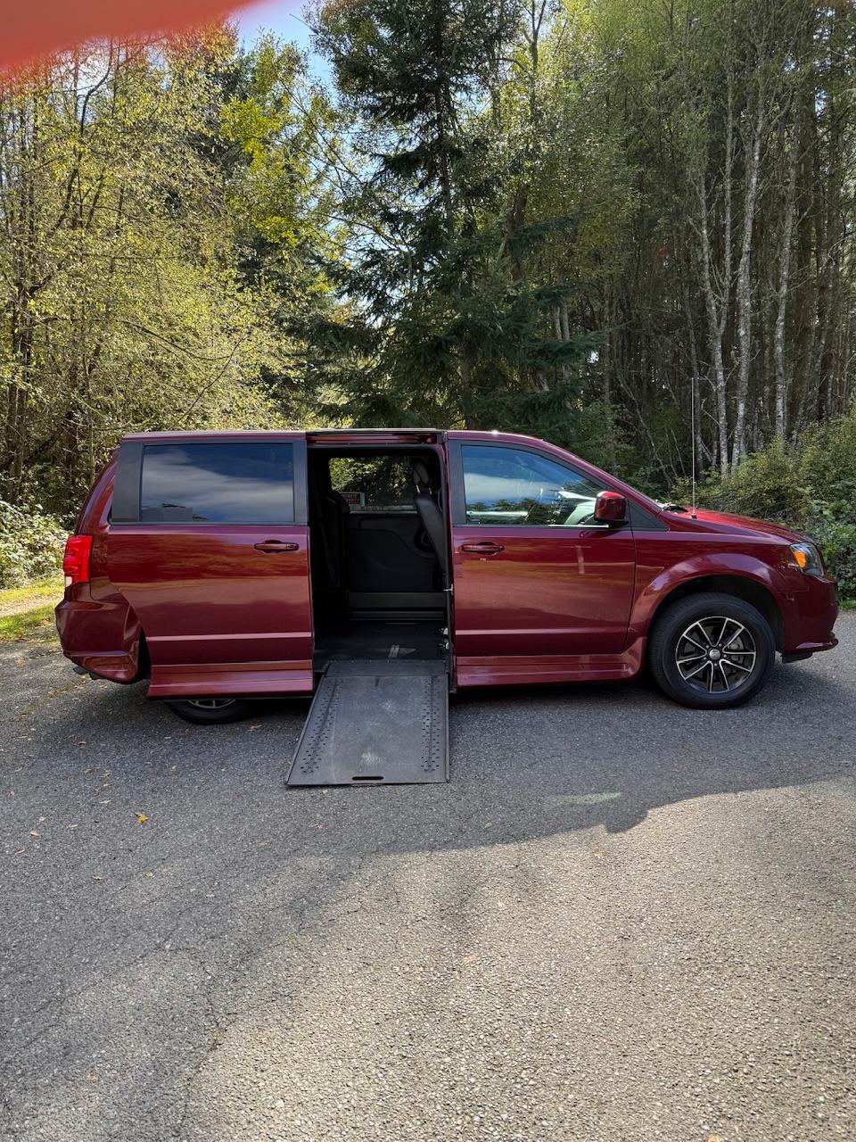 Dodge Grand Caravan 2018 in Oak Harbor, WA