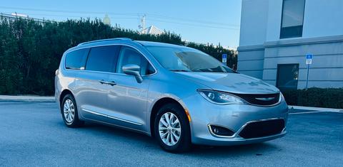 Chrysler Pacifica 2019