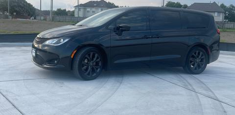 Chrysler Pacifica 2019