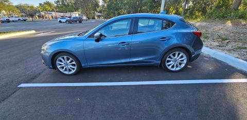Mazda Mazda3 2015