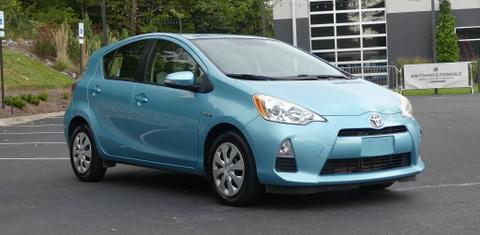 Toyota Prius c 2013