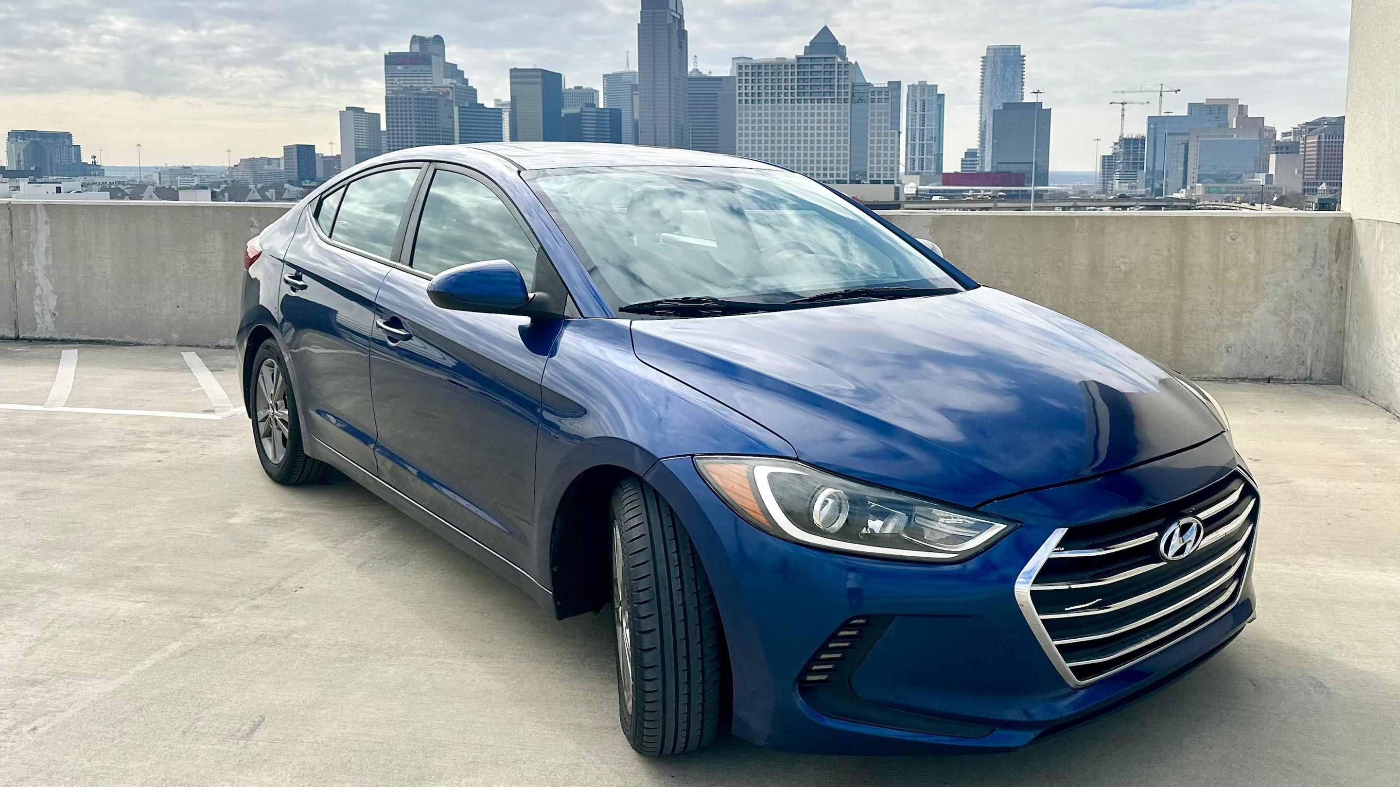 Hyundai Elantra 2017 in 