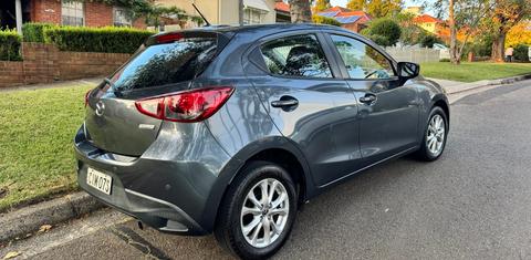Mazda MAZDA2 2015