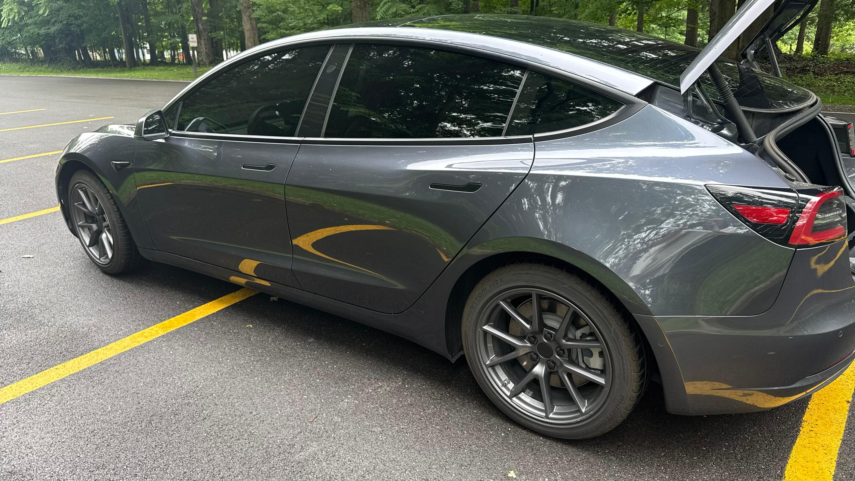 Tesla Model 3 2022 in Youngstown, OH