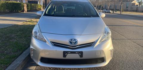 Toyota Prius v 2012