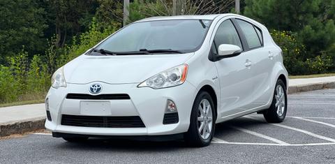Toyota Prius c 2012