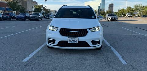 Chrysler Pacifica 2022