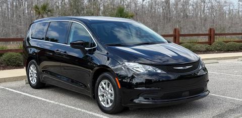 Chrysler Voyager 2024