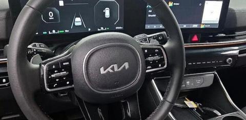 Kia Carnival Hybrid 2025