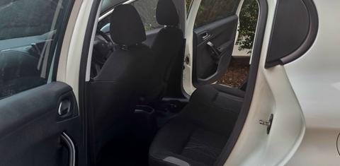 Peugeot 208 2015