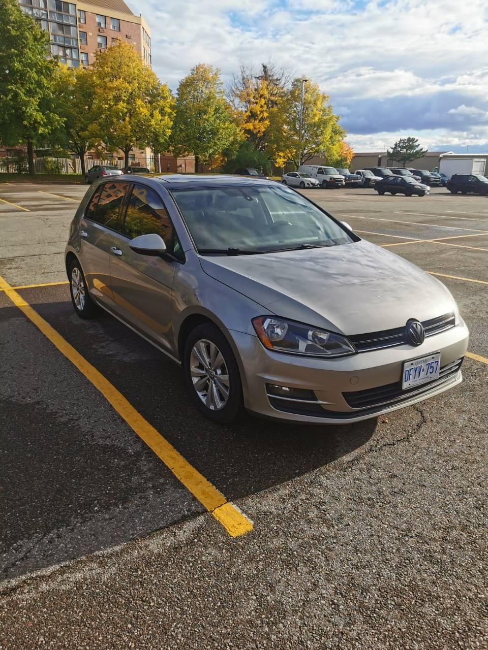 Volkswagen Golf 2015 in Mississauga, ON