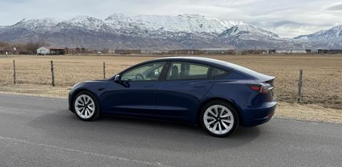 Tesla Model 3 2022