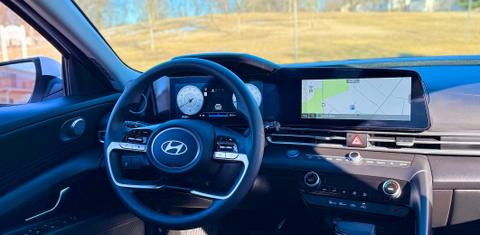 Hyundai Elantra 2024