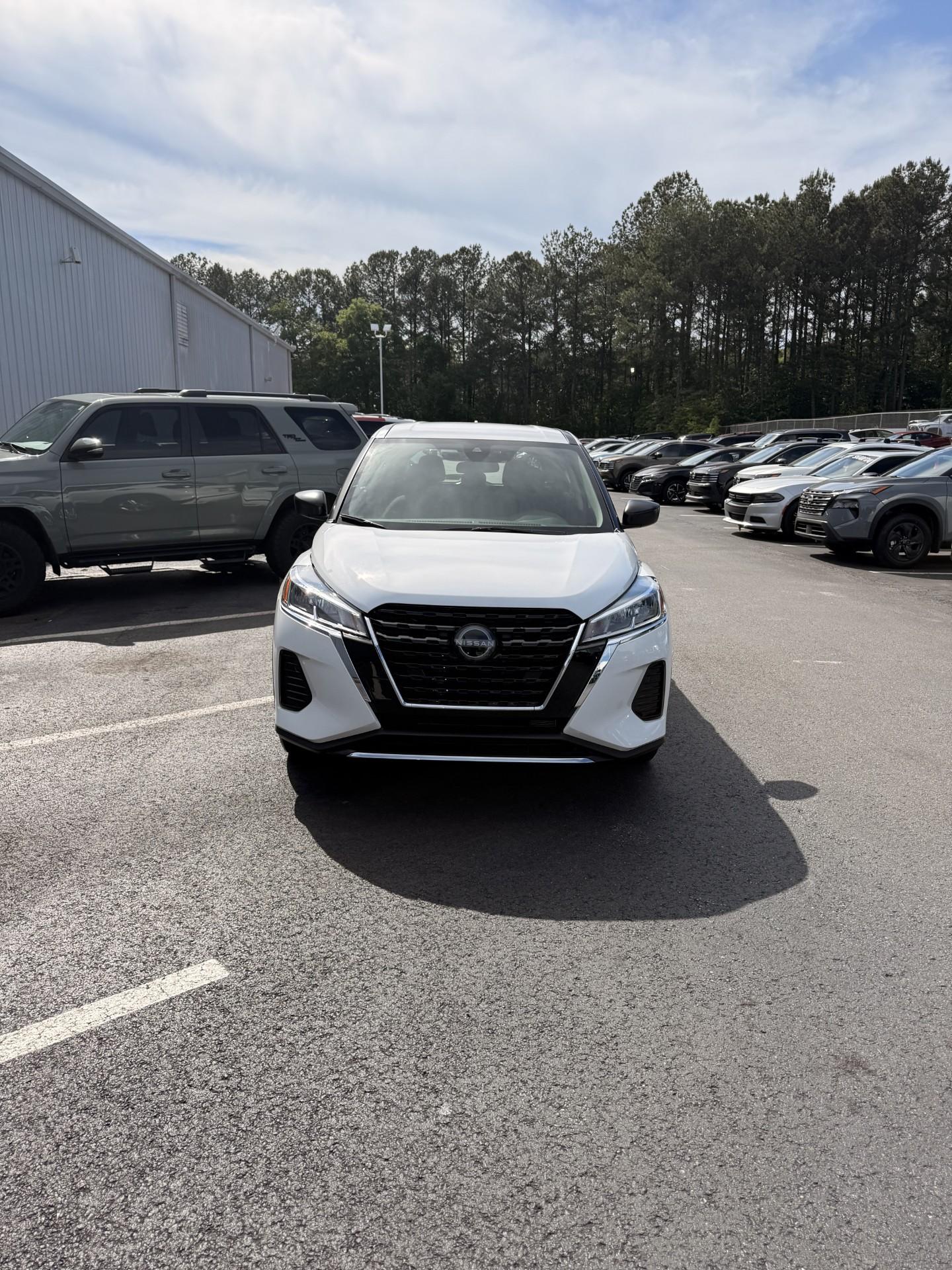Nissan Kicks Play 2025 in Morrow, GA