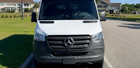 Mercedes-Benz Sprinter 2025
