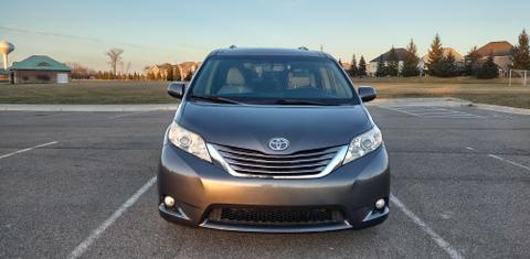 Toyota Sienna 2015