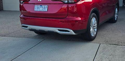Mitsubishi OUTLANDER 2021