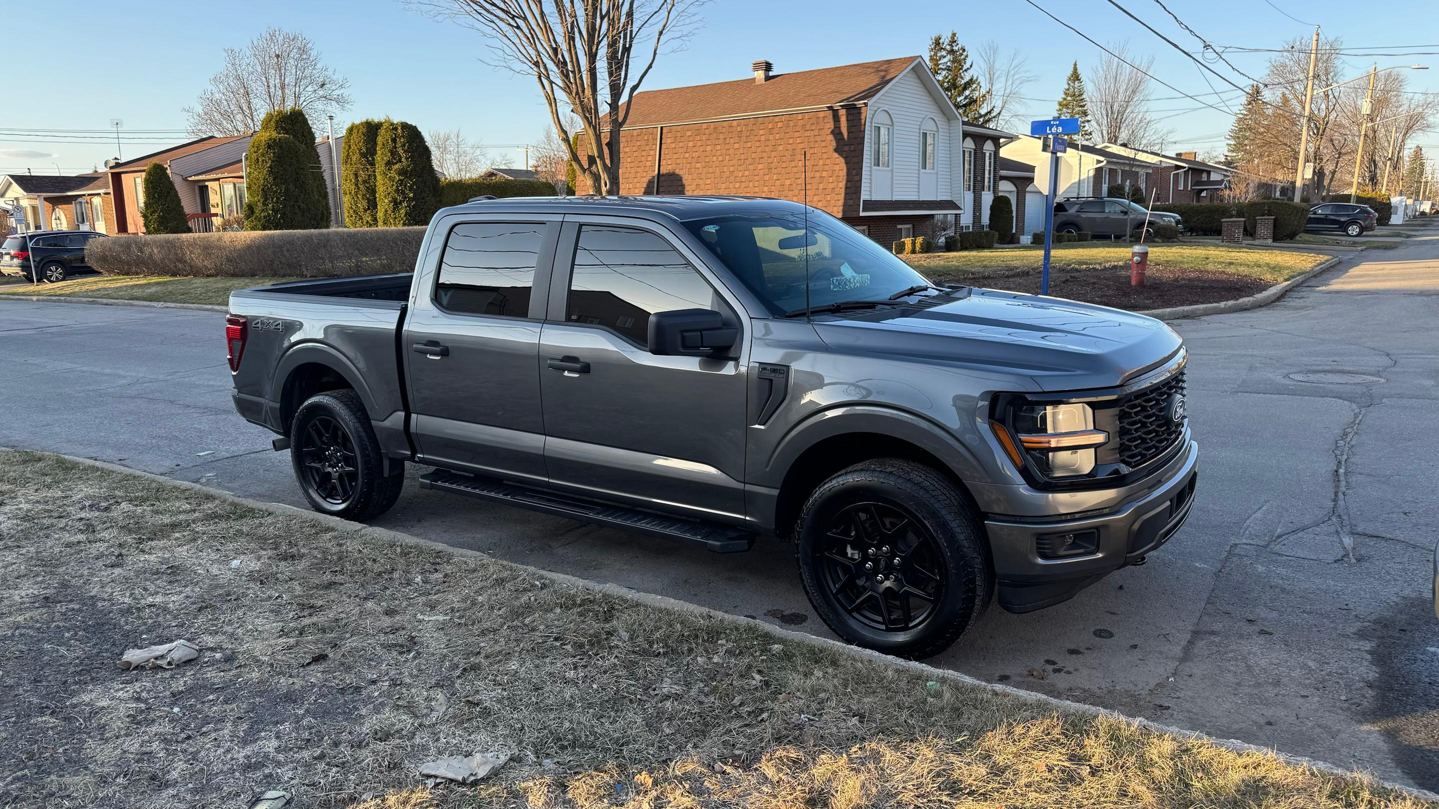 Ford F-150 2024 in Montréal, QC