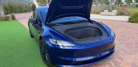 Tesla Model 3 2025