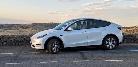Tesla MODEL Y 2023