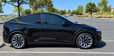 Tesla Model Y 2026