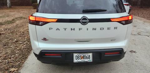Nissan Pathfinder 2024