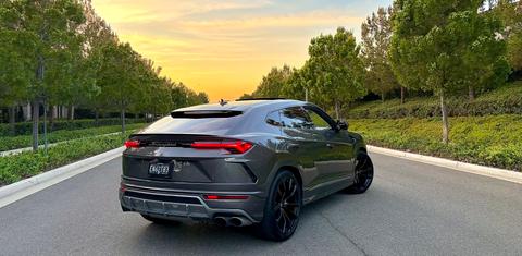 Lamborghini Urus 2021