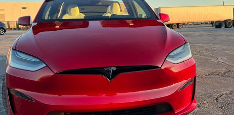 Tesla Model X 2022
