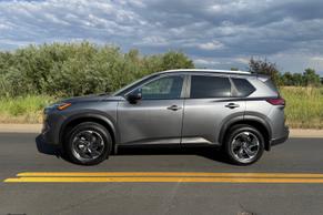 Nissan Rogue 2025 in Aurora