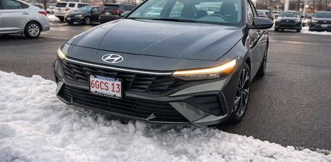 Hyundai Elantra 2025