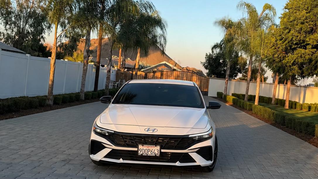 Hyundai Elantra Hybrid 2026 in Visalia, CA