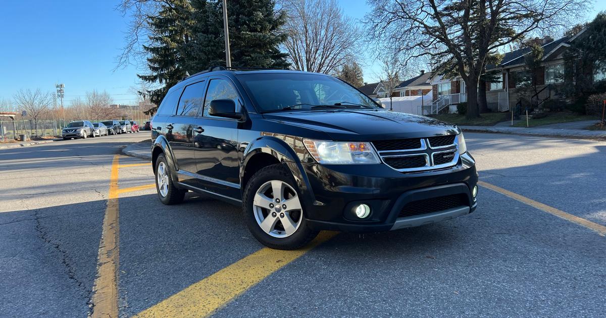 Dodge Journey 2012 rental in Montréal, QC by Garo T. Turo