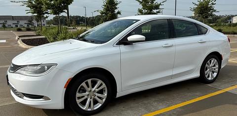 Chrysler 200 2015