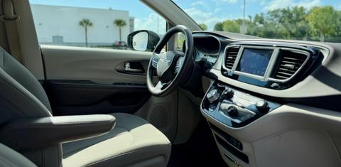 Chrysler Voyager 2020