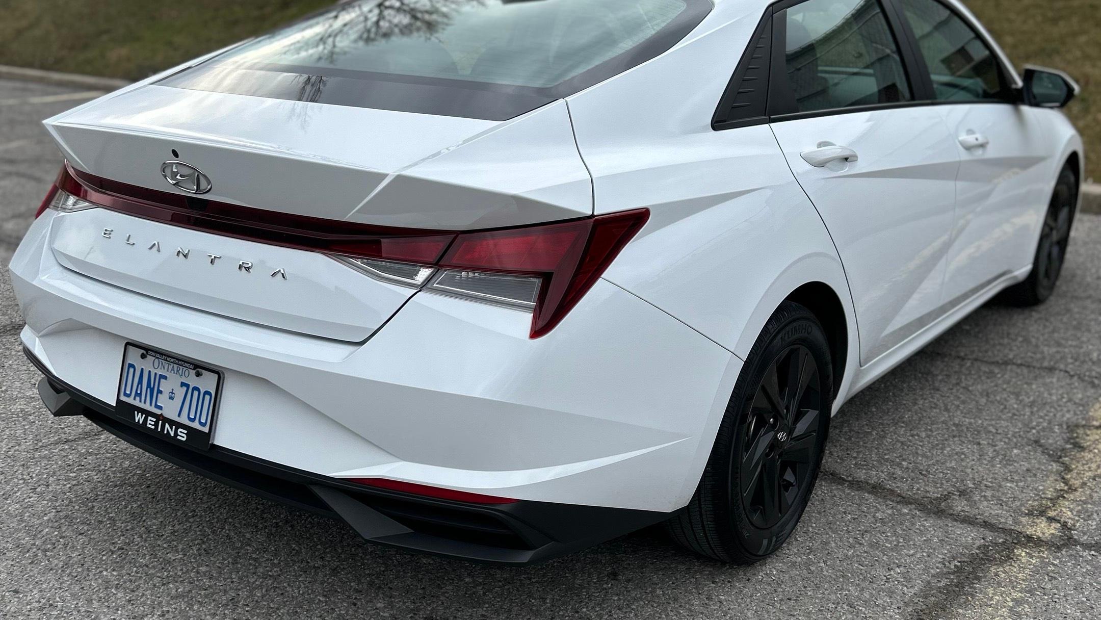Hyundai Elantra 2022 à 