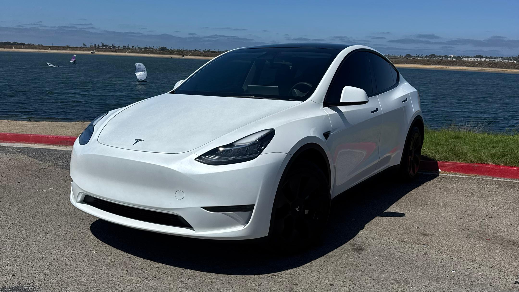 Tesla Model Y 2023 in San Diego, CA