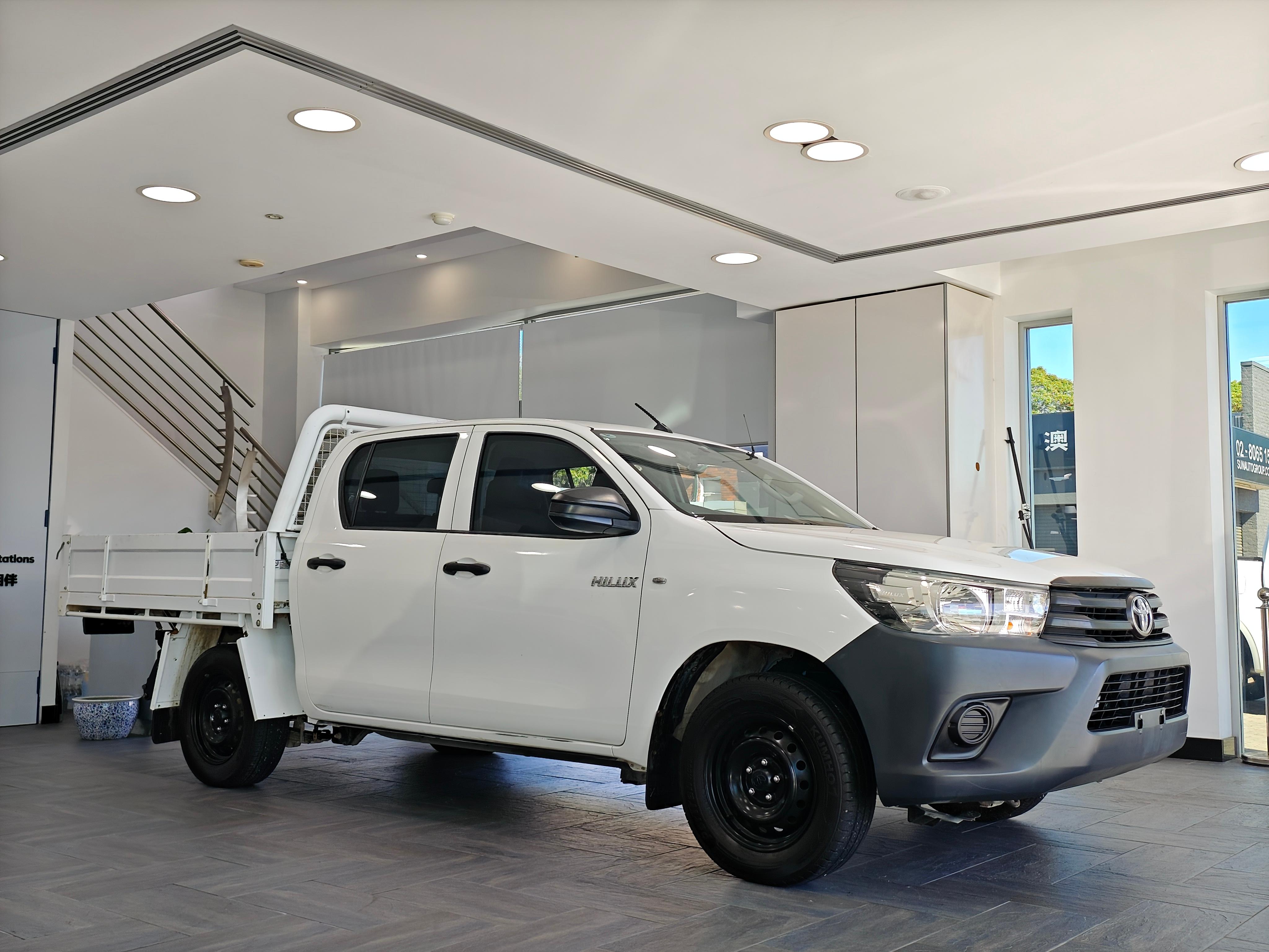Toyota HILUX 2019 in Croydon