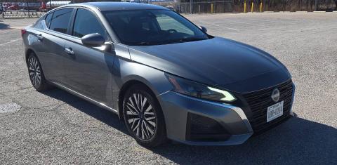 Nissan Altima 2023