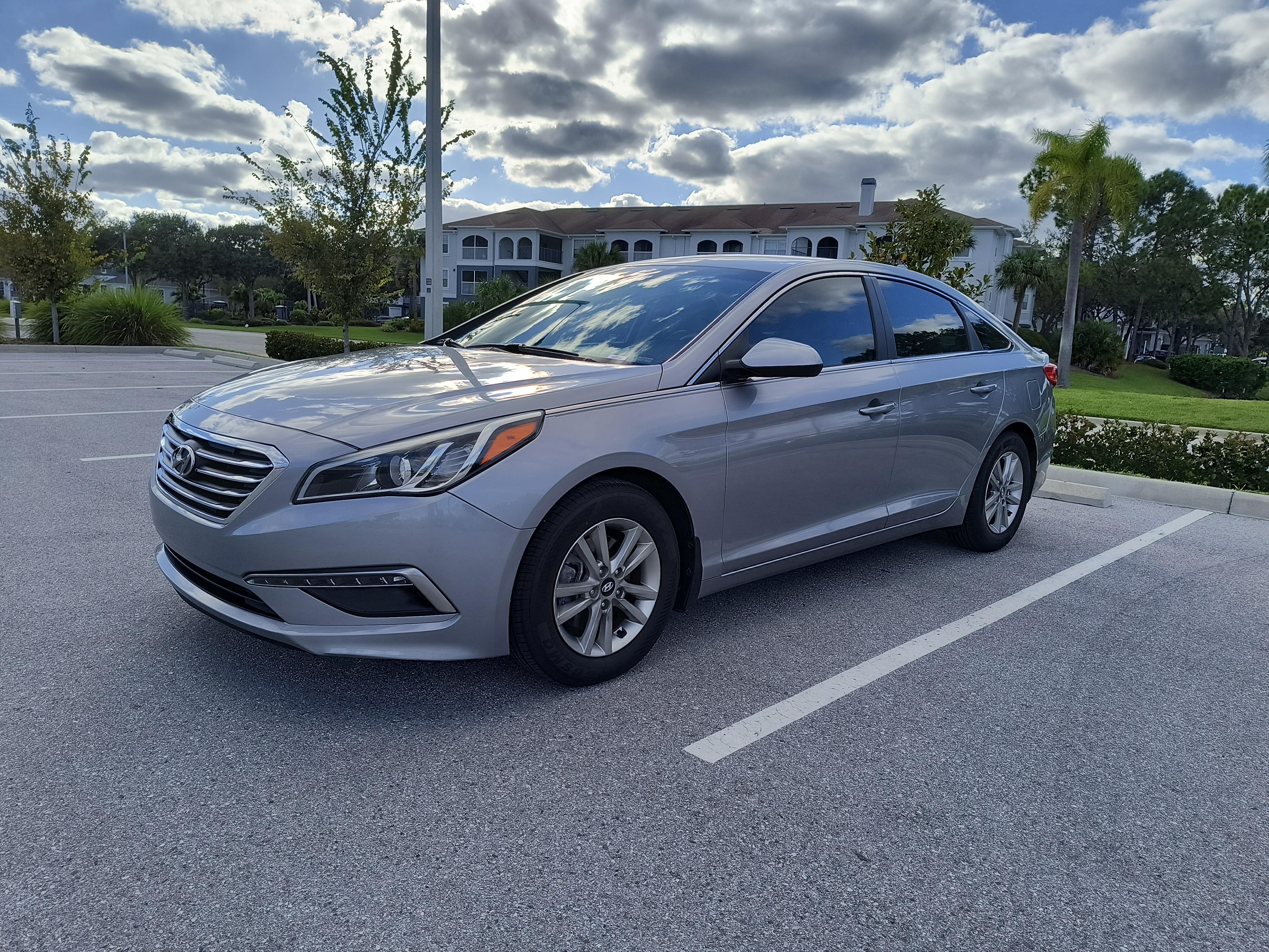 Hyundai Sonata 2015 in Lutz, FL