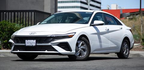 Hyundai Elantra 2025