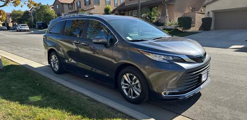 Toyota Sienna 2025