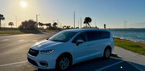 Chrysler Pacifica 2023