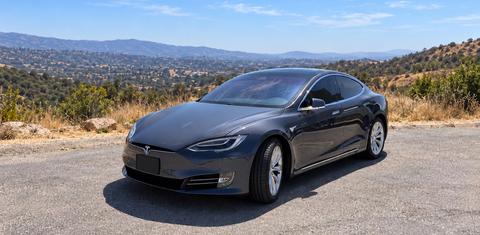 Tesla Model S 2018