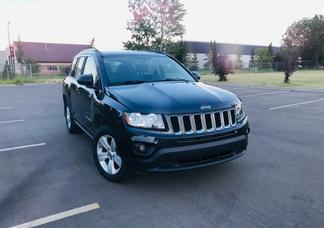 Jeep Compass car