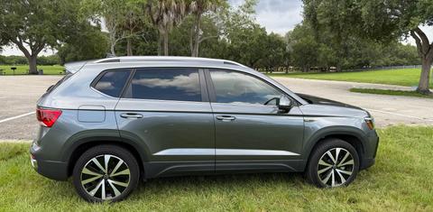 Volkswagen Taos 2024