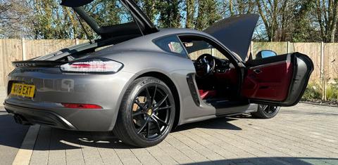 Porsche Cayman 718 2018