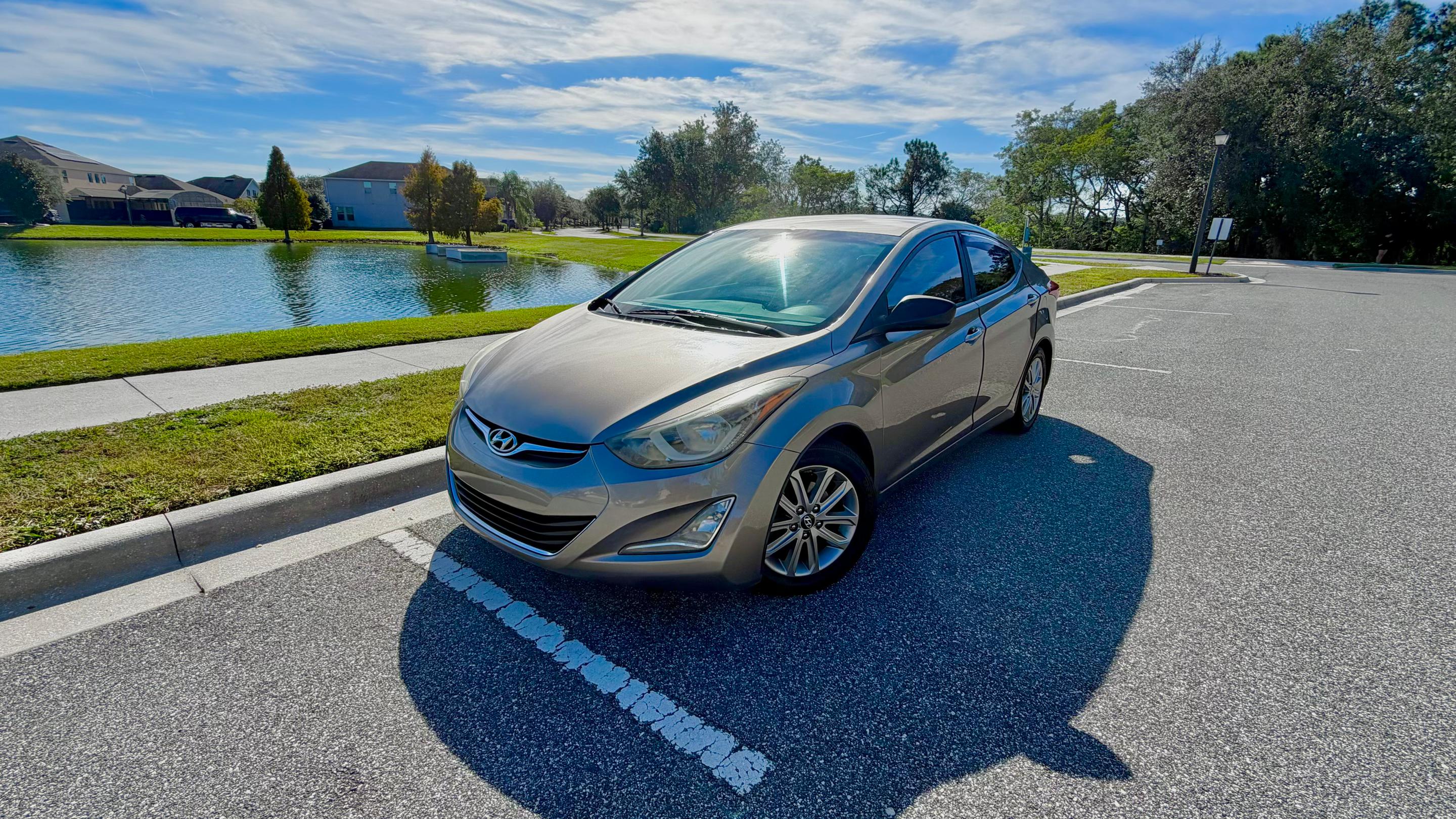 Hyundai Elantra 2016 in 