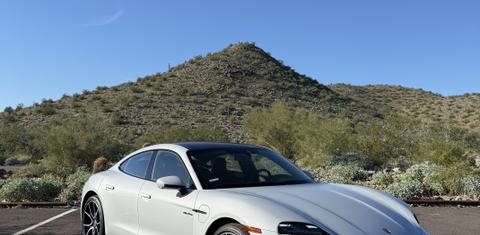 Porsche Taycan 2023
